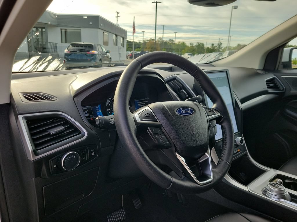 Used 2024 Ford Edge SEL w/ Convenience Package AWD/4WD image 21