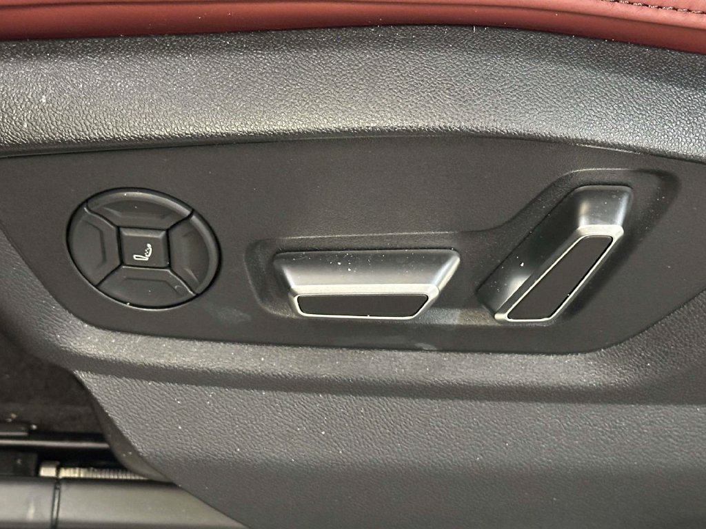 Used 2026 Audi SQ7 Prestige AWD/4WD image 22