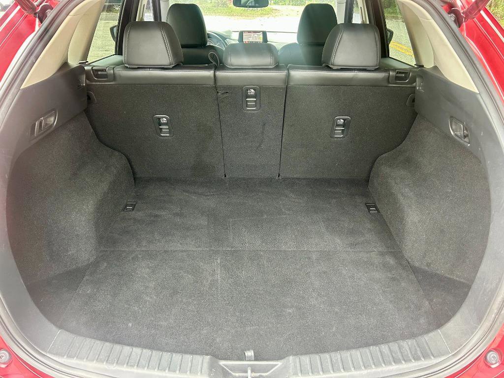 Used 2018 MAZDA CX-5 Touring w/ Preferred Equipment Package image 17