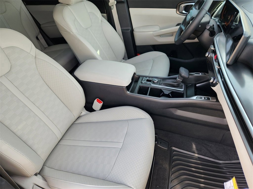 New 2026 Kia Sorento S w/ S Panoramic Sunroof Package image 10