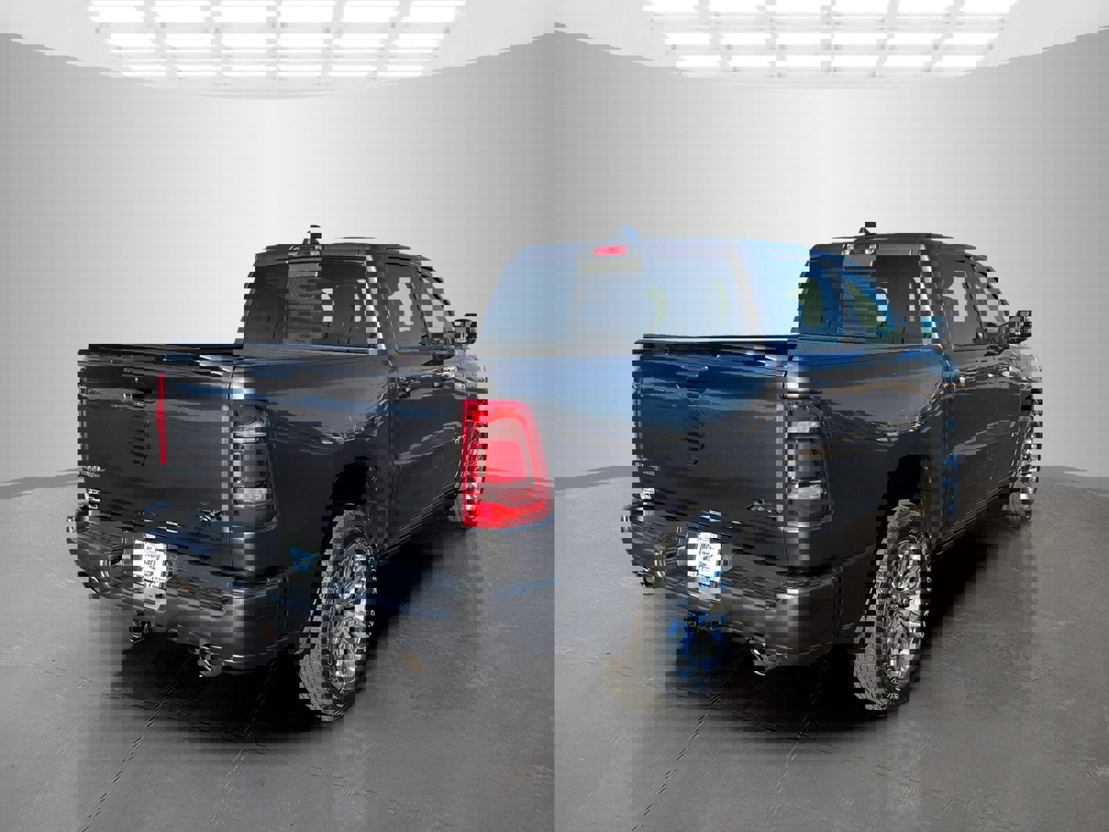 Used 2024 RAM 1500 Laramie image 4