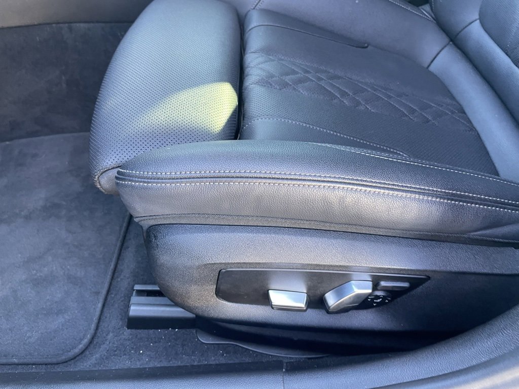 Used 2022 BMW 530i 530i w/ Convenience Package image 11