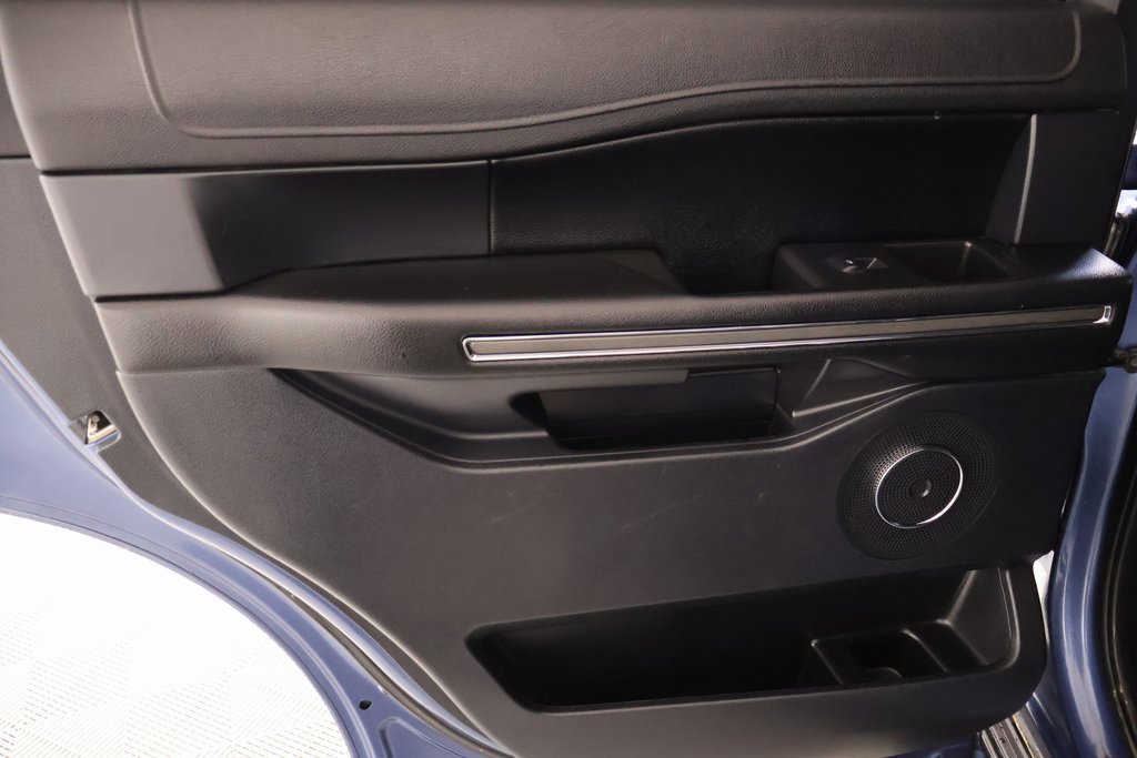 Used 2020 Ford Expedition XLT w/ Equipment Group 201A image 16