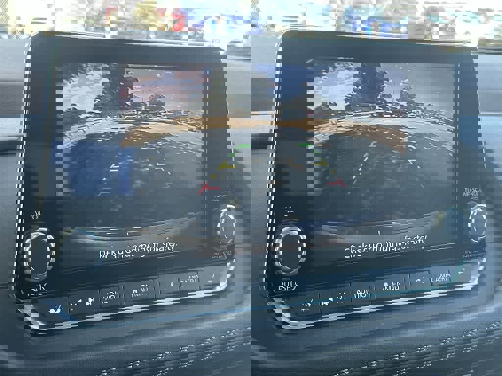 Used 2023 Nissan Rogue SV image 19