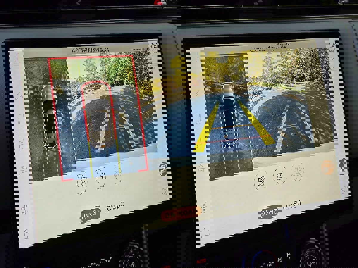 Used 2023 Land Rover Range Rover SE image 34