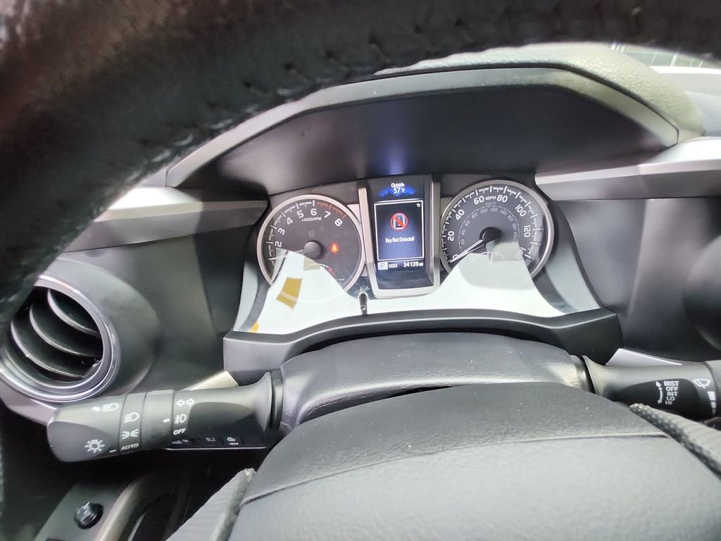 Used 2023 Toyota Tacoma Limited image 16