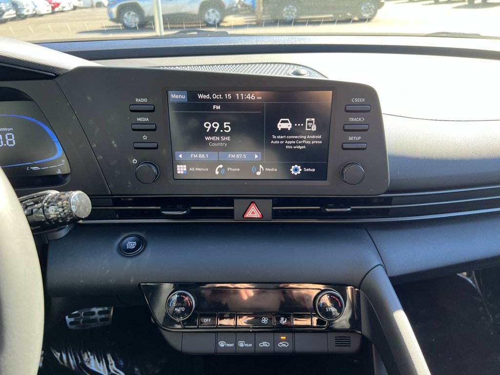 Certified 2025 Hyundai Elantra Sport image 18