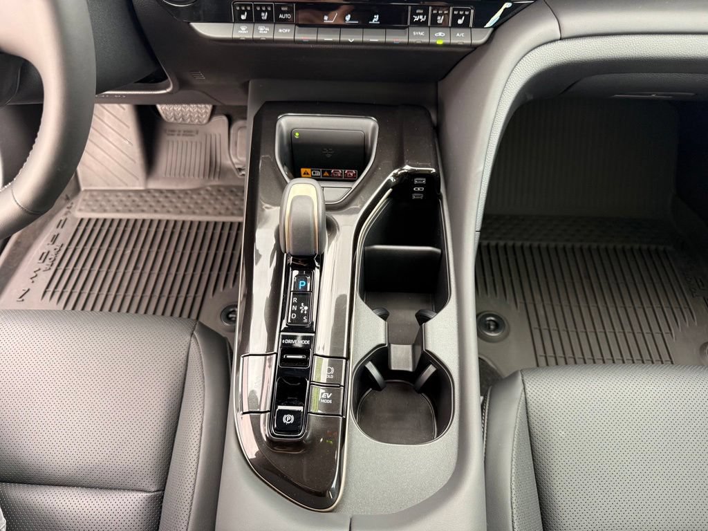 Used 2026 Toyota Crown Signia w/ Advanced Technology Package AWD/4WD image 17