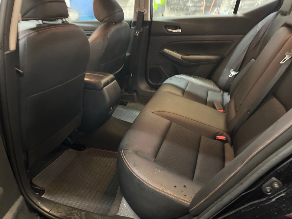 Used 2022 Nissan Altima 2.0 SR FWD image 18