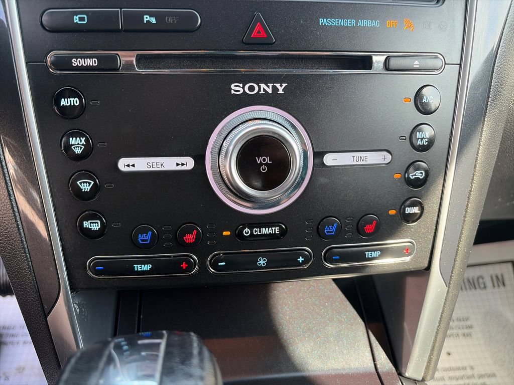 Used 2018 Ford Explorer Limited AWD/4WD image 18