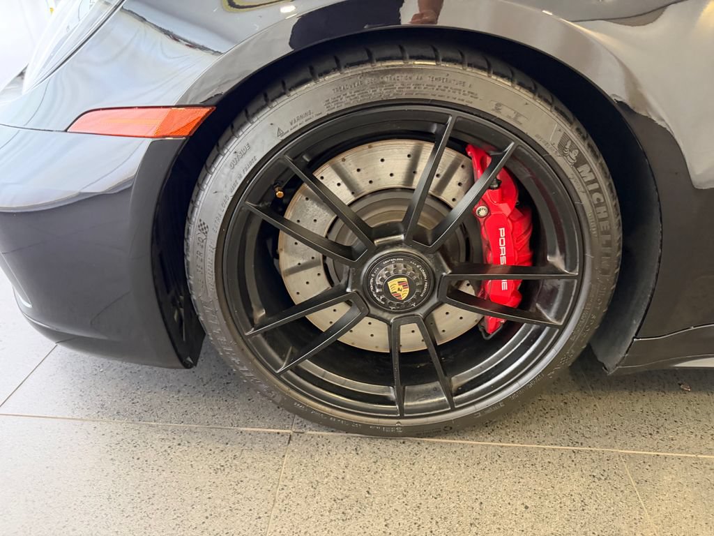 Certified 2024 Porsche 911 Carrera GTS RWD image 10