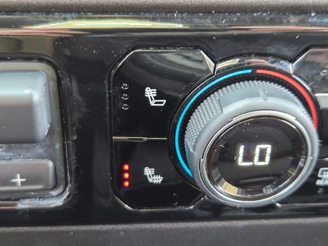 Used 2025 Chevrolet Silverado 1500 LT image 26