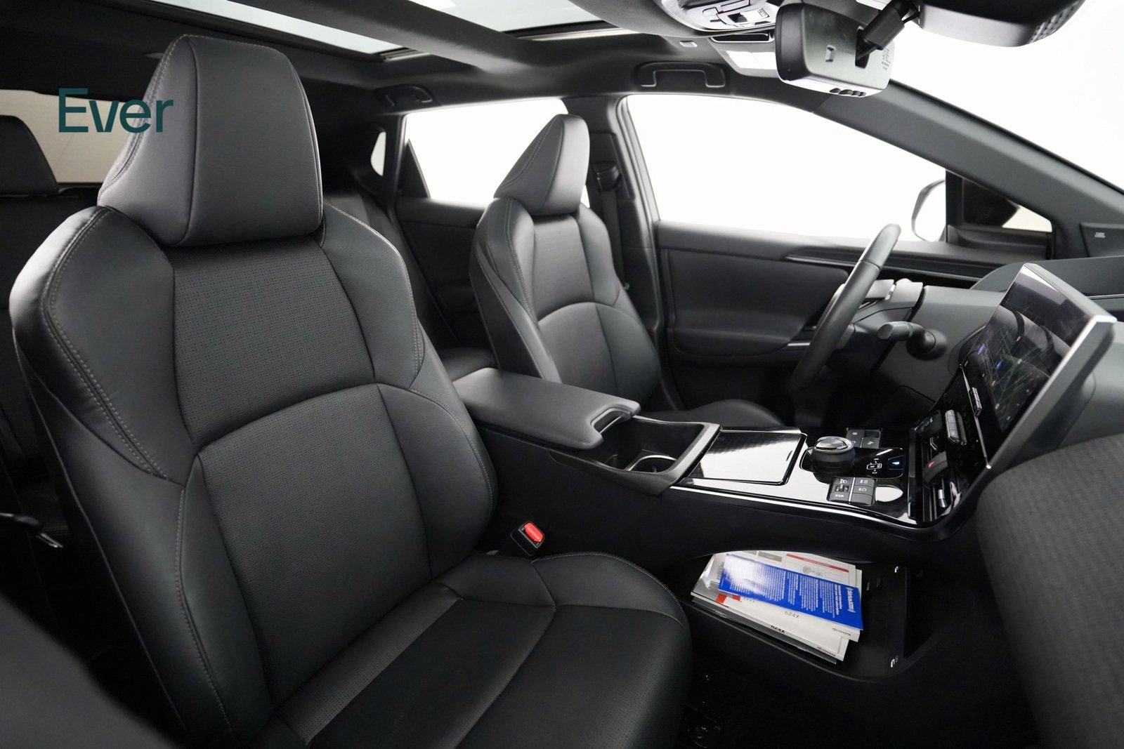 Used 2023 Toyota bZ4X Limited image 8