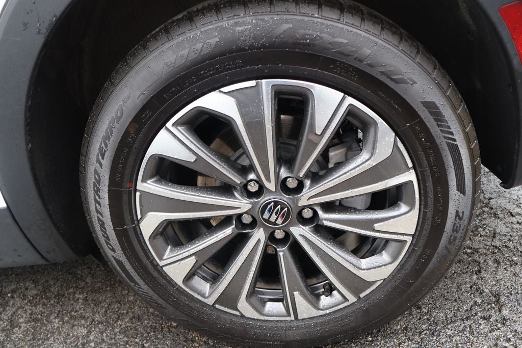 Used 2024 Buick Envision Preferred AWD/4WD image 12