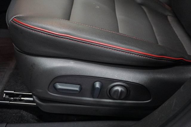 Used 2025 Chevrolet TrailBlazer RS w/ Convenience Package FWD image 9