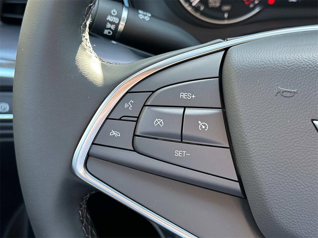 New 2025 Cadillac XT5 Luxury image 24