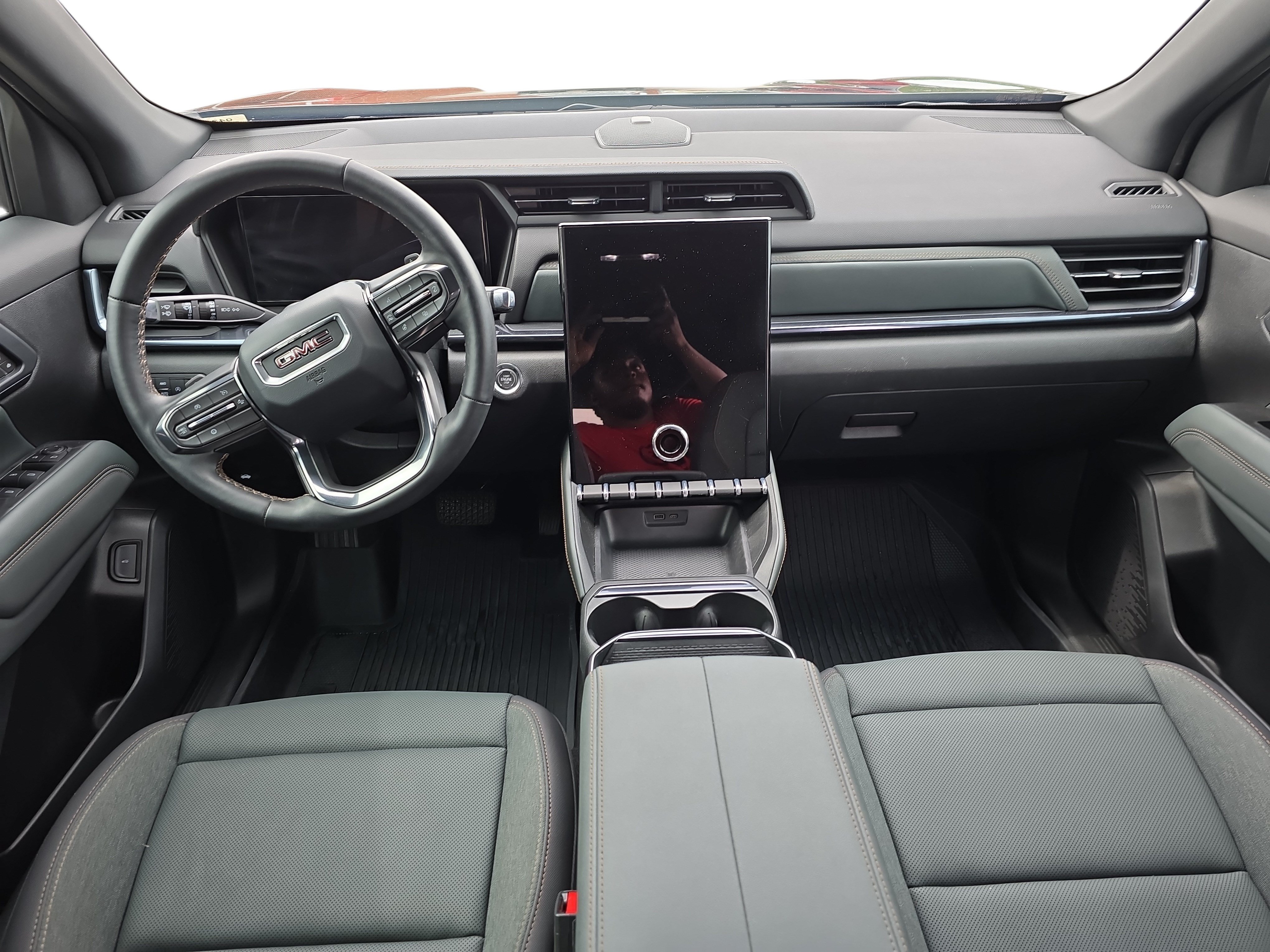 Used 2026 GMC Terrain AT4 w/ Convenience Package III AWD/4WD image 9