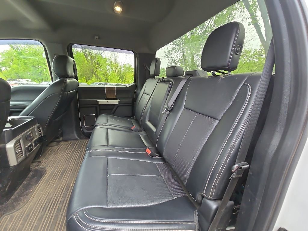 Used 2019 Ford F150 Lariat w/ Equipment Group 502A Luxury AWD/4WD image 17