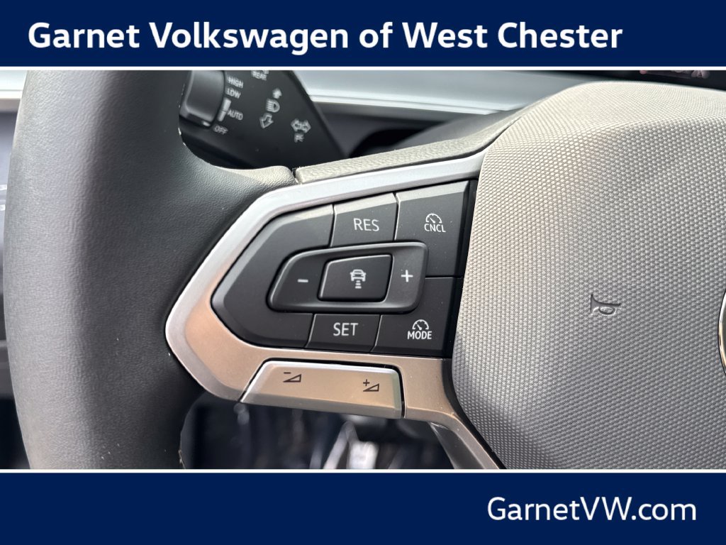 New 2026 Volkswagen Tiguan SE AWD/4WD image 17