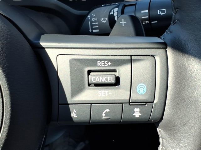 Used 2024 Nissan Rogue SV w/ SV Premium Package image 24