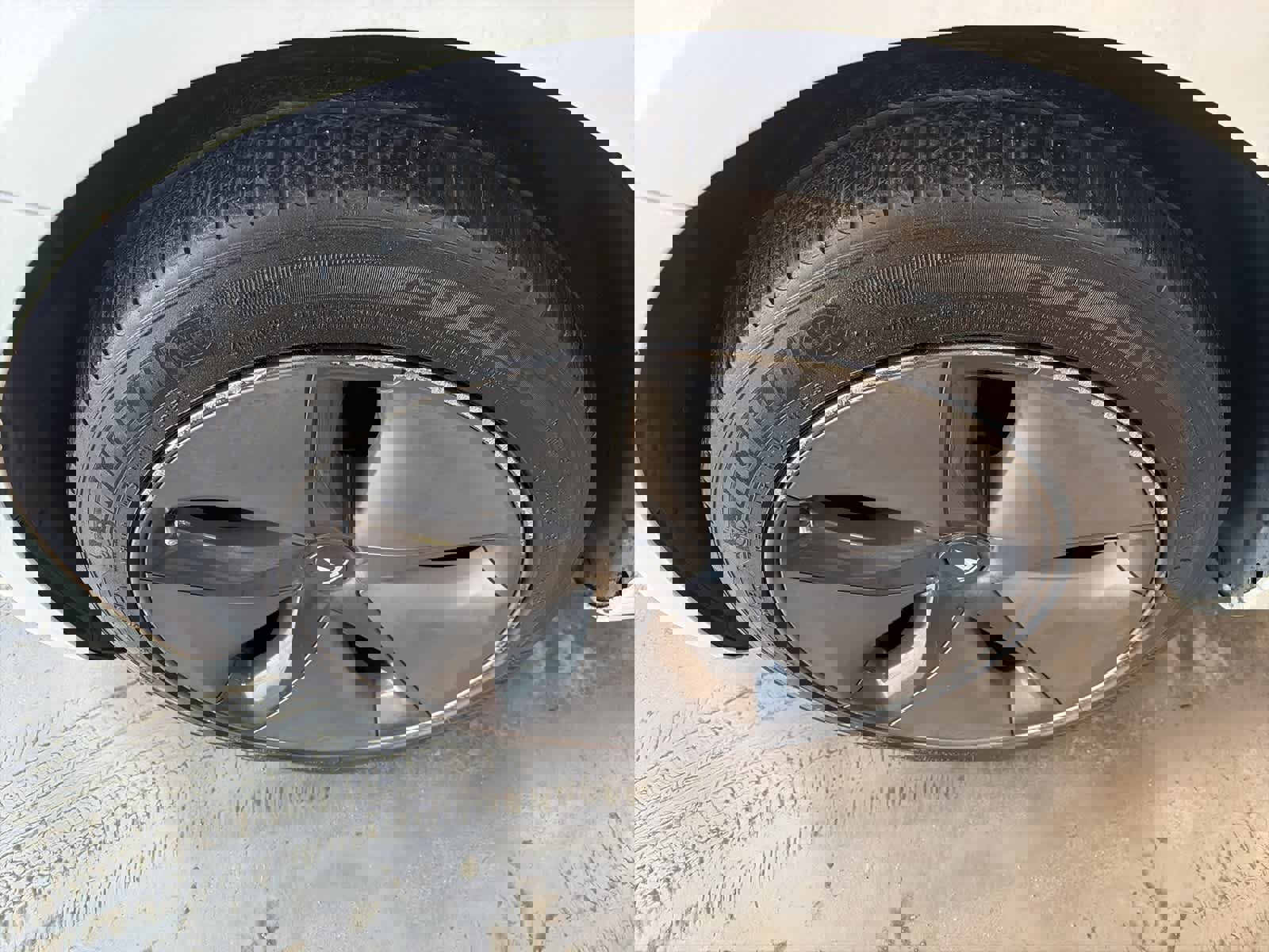 Used 2019 Tesla Model 3 Standard Range image 15