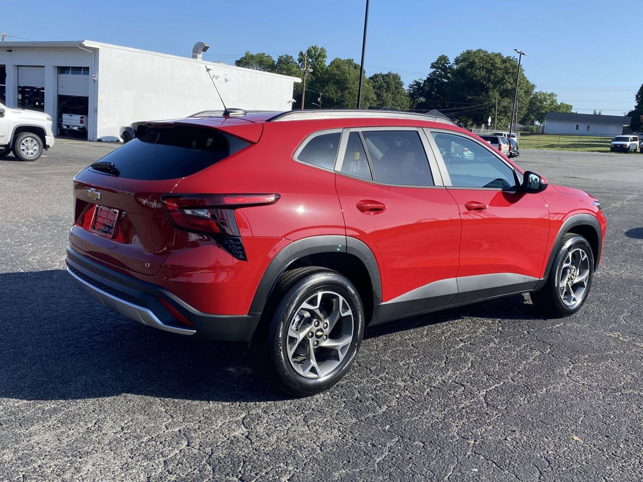 New 2026 Chevrolet Trax LT w/ Driver Confidence Package FWD image 6