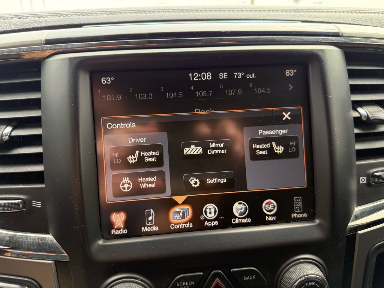 Used 2014 RAM 1500 Sport w/ Convenience Group image 15