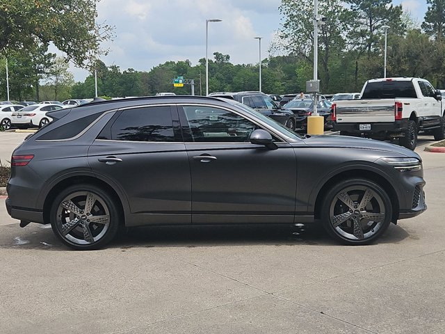 Used 2023 Genesis GV70 2.5T w/ Sport Prestige Package image 4