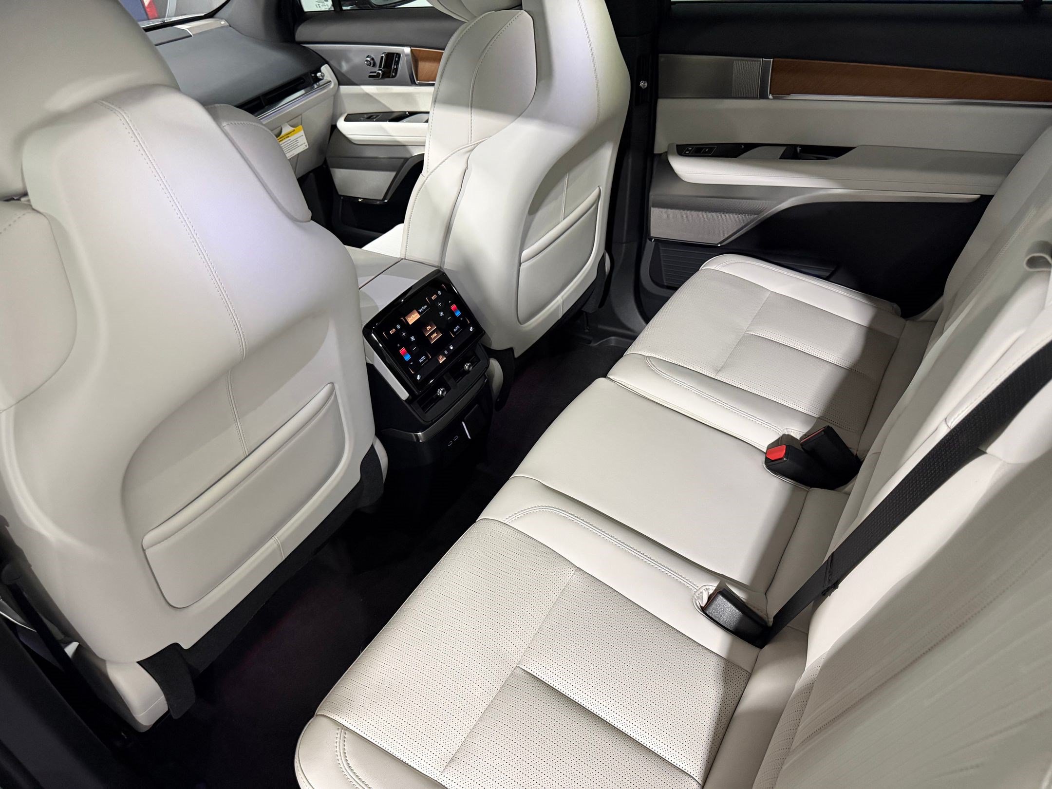 New 2026 Cadillac Vistiq Sport AWD/4WD image 19