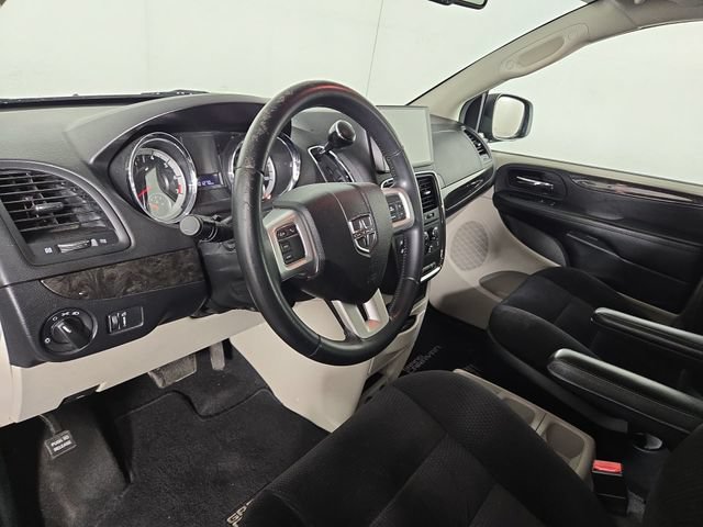 Used 2015 Dodge Grand Caravan SE w/ Quick Order Package 29E SE FWD image 14