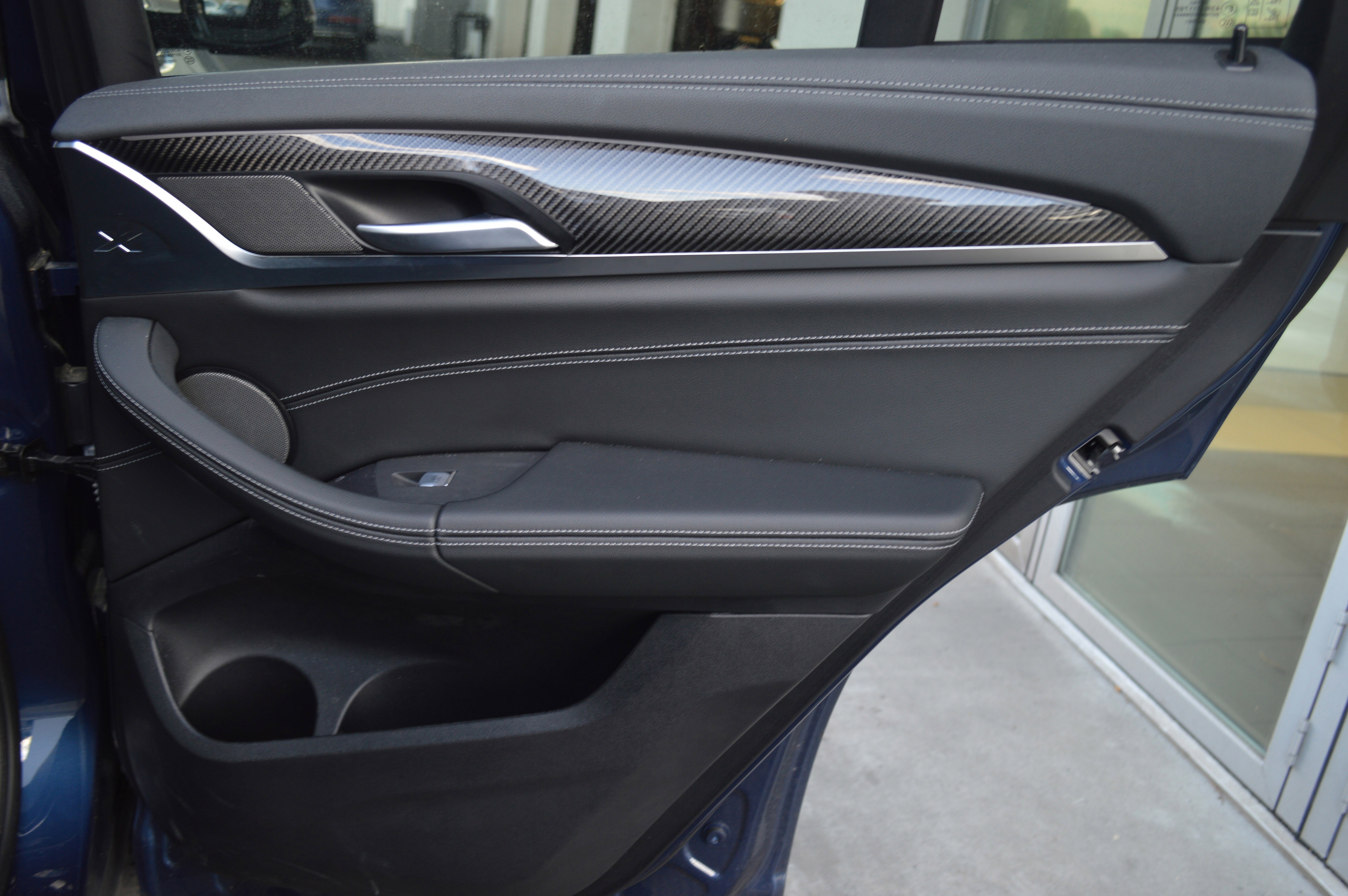 Certified 2023 BMW X4 M40i w/ Premium Package image 30