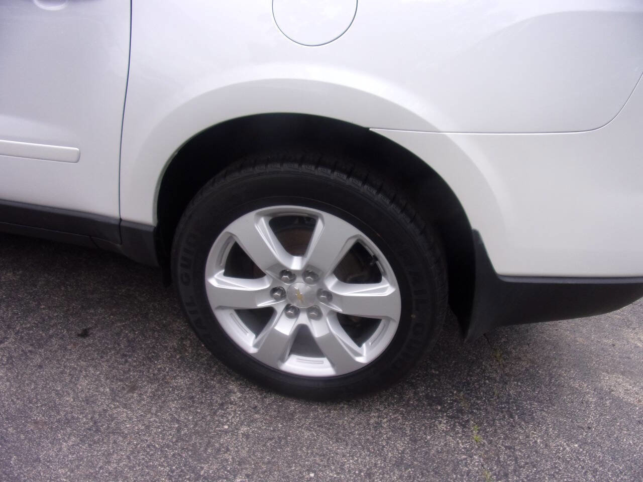 Used 2017 Chevrolet Traverse LT w/ Style and Technology Package image 13