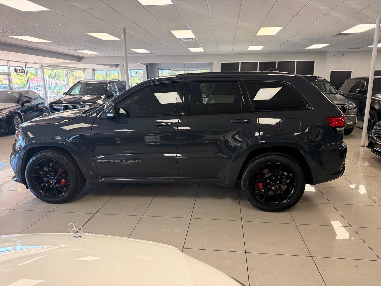 Used 2017 Jeep Grand Cherokee SRT AWD/4WD image 7