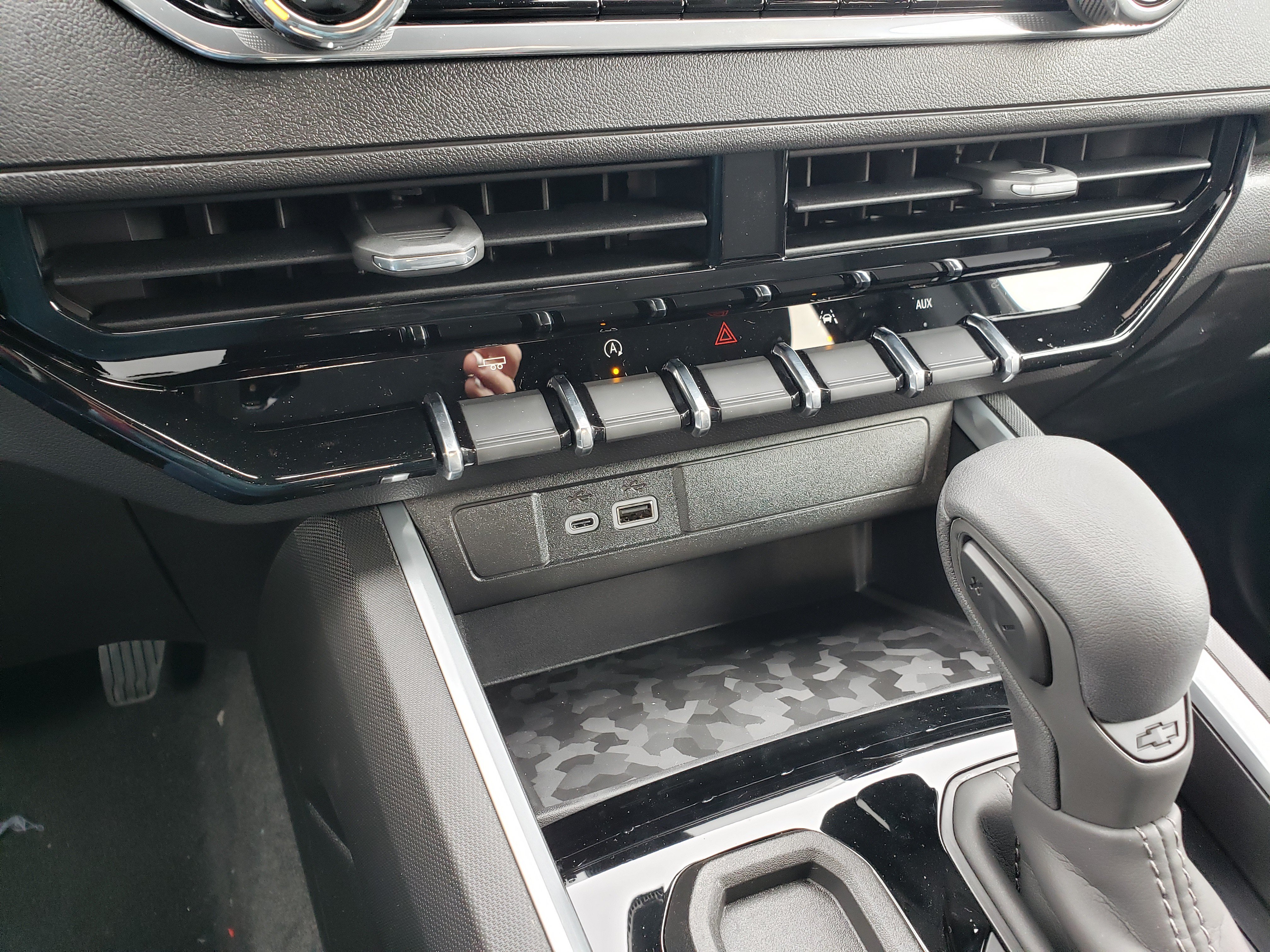 New 2026 Chevrolet Colorado W/T RWD image 22