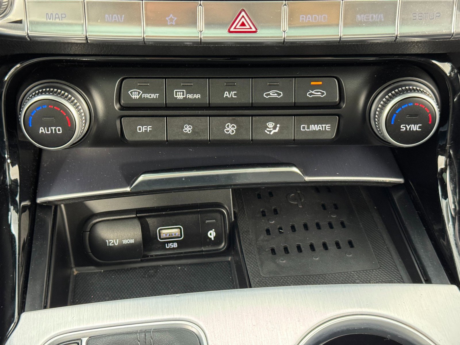 Used 2022 Kia Stinger GT1 image 30