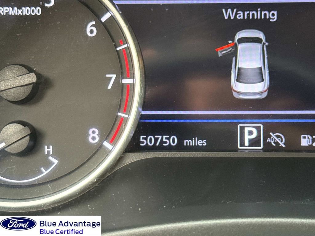 Used 2024 Nissan Sentra SV image 2