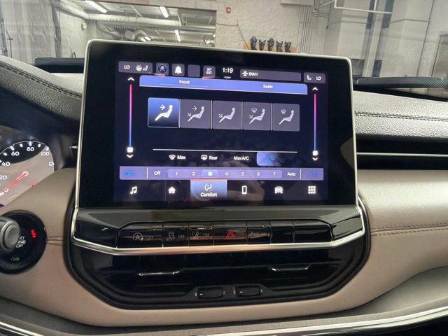 Used 2024 Jeep Compass Limited AWD/4WD image 26