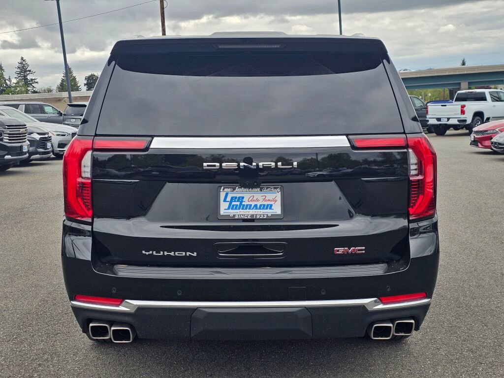 Used 2025 GMC Yukon Denali w/ Denali Reserve Package AWD/4WD image 6