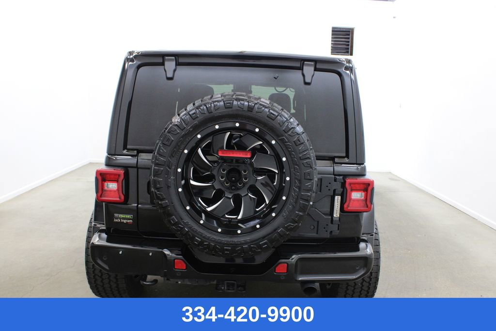 Used 2021 Jeep Wrangler Unlimited Sahara image 3