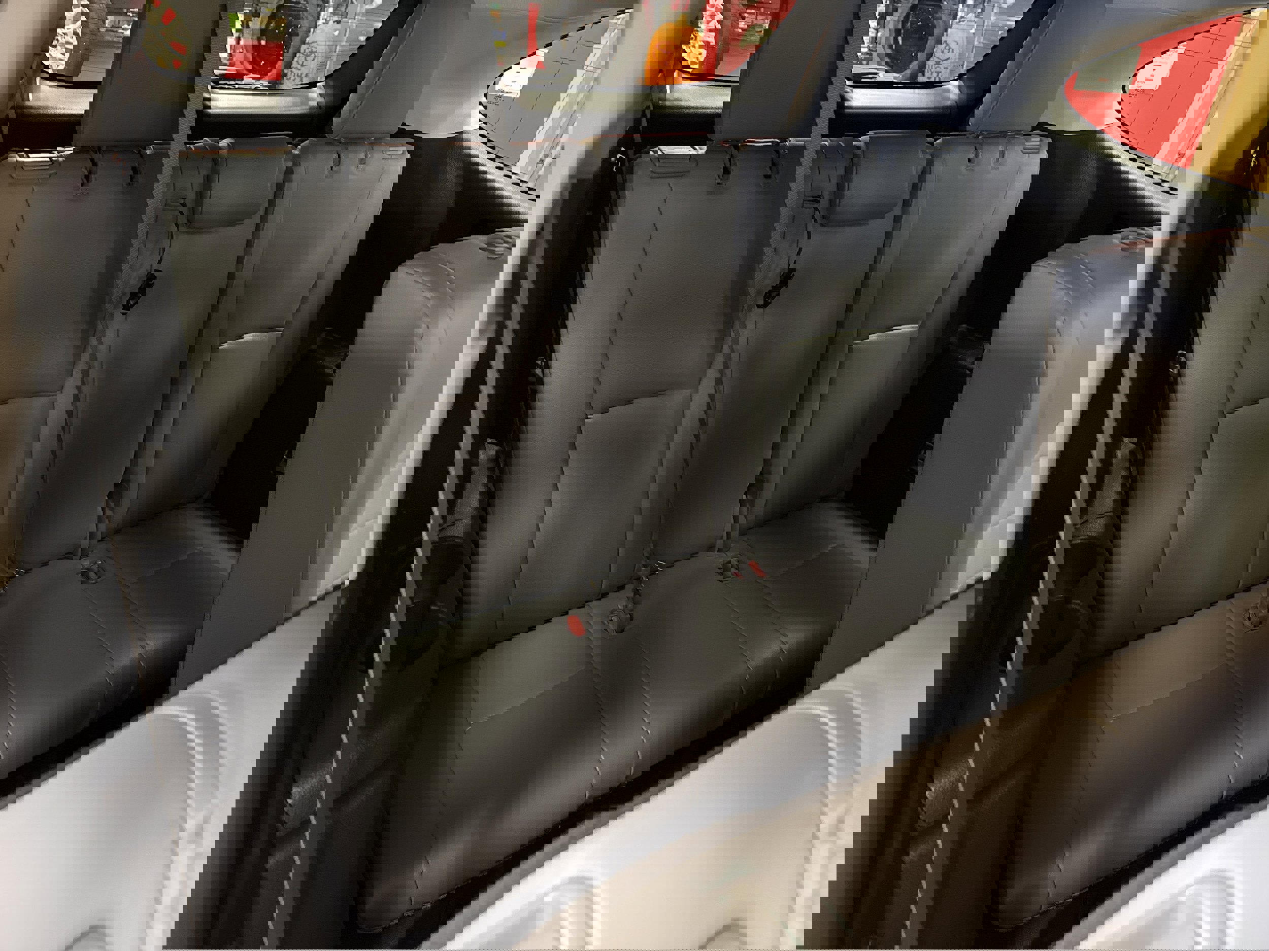 Used 2021 Toyota Highlander XLE image 22