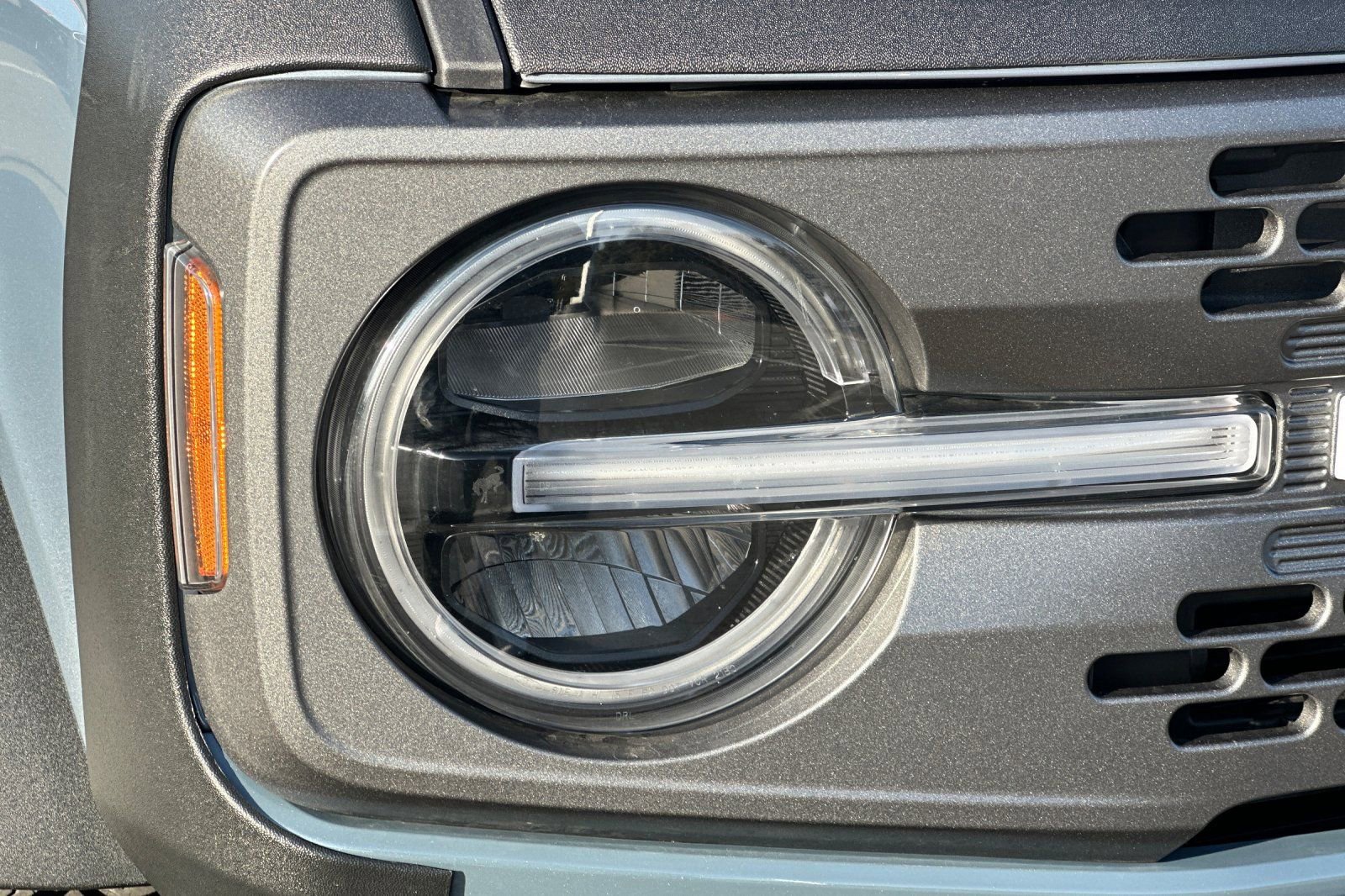 Used 2023 Ford Bronco Badlands image 45