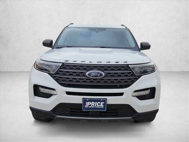 Used 2021 Ford Explorer XLT w/ Equipment Group 202A image 2