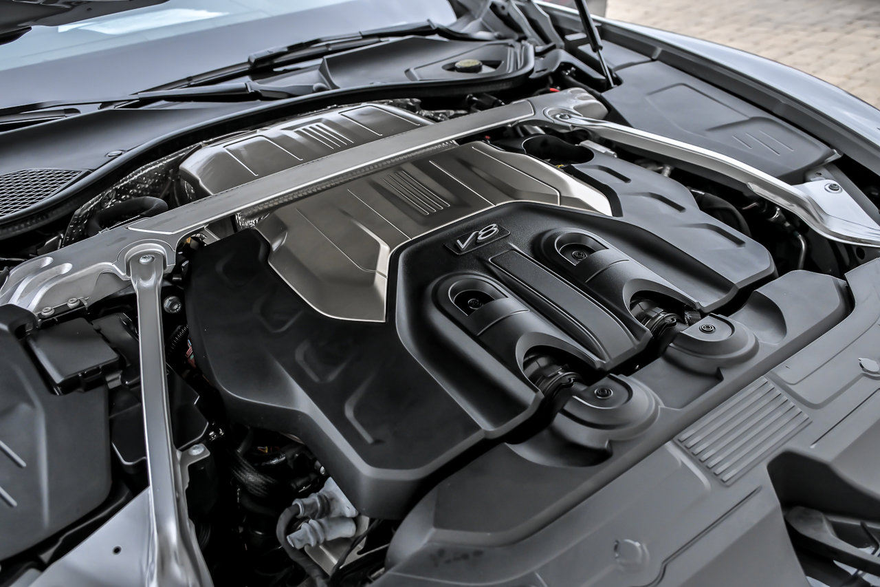 Used 2023 Bentley Continental GT V8 image 19