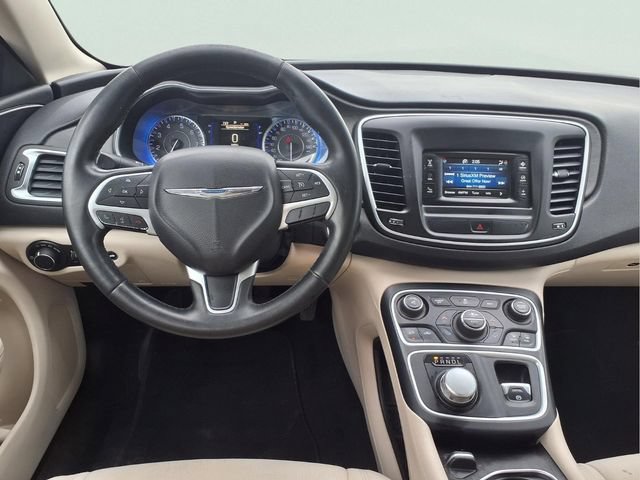 Used 2015 Chrysler 200 Limited w/ Convenience Group FWD image 4