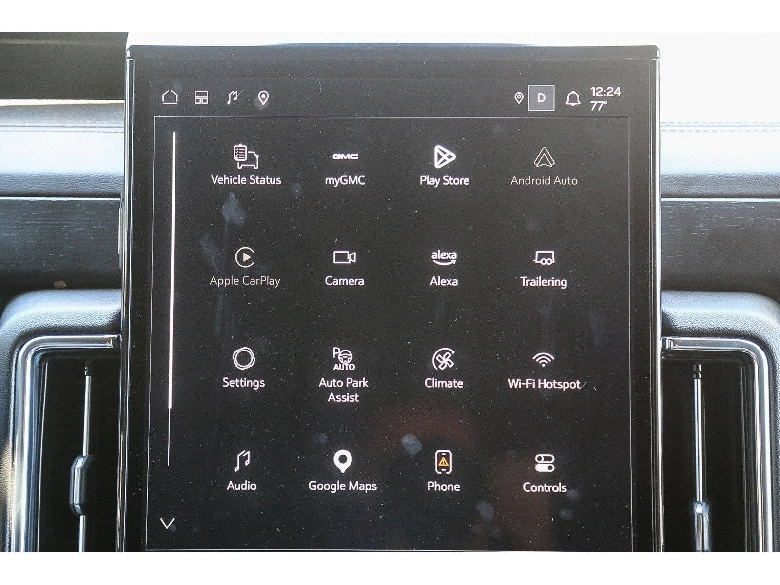 Used 2025 GMC Yukon XL Denali AWD/4WD image 12