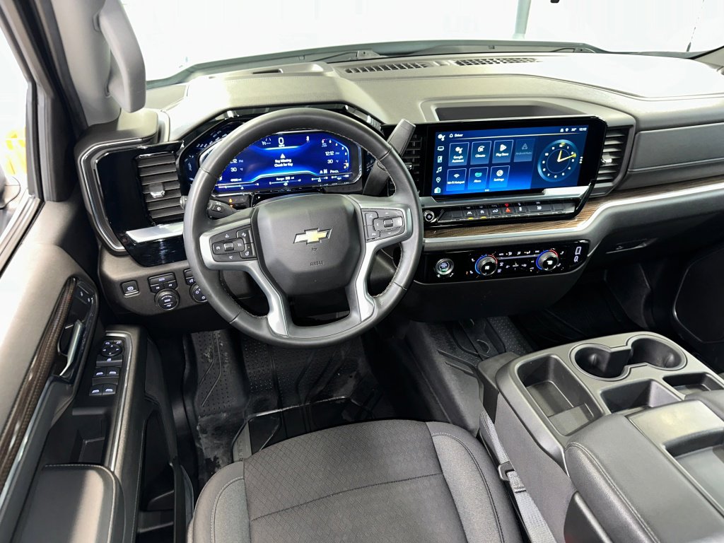 Certified 2024 Chevrolet Silverado 1500 LT image 2