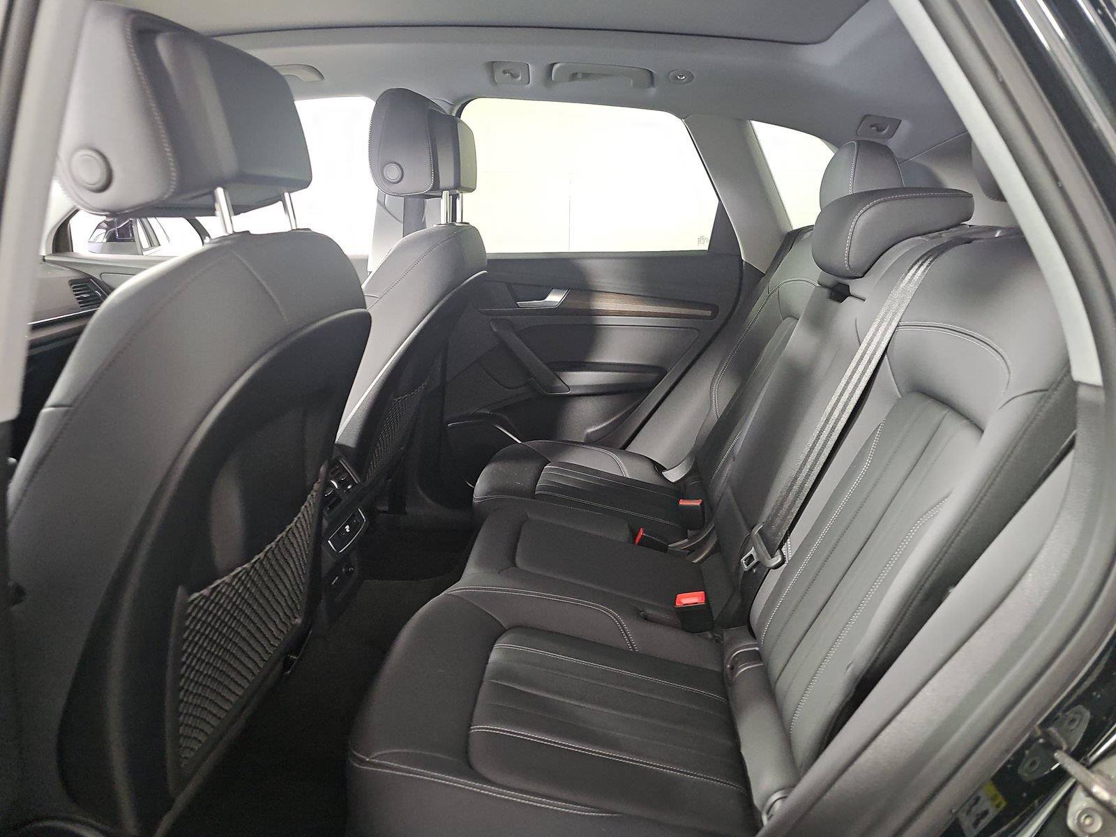 Used 2023 Audi Q5 2.0T Premium w/ Convenience Package AWD/4WD image 10
