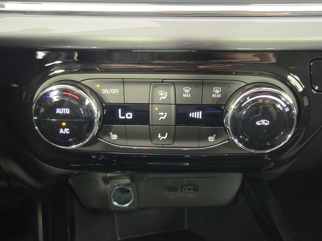 New 2026 Chevrolet Trax LT w/ Driver Confidence Package image 19