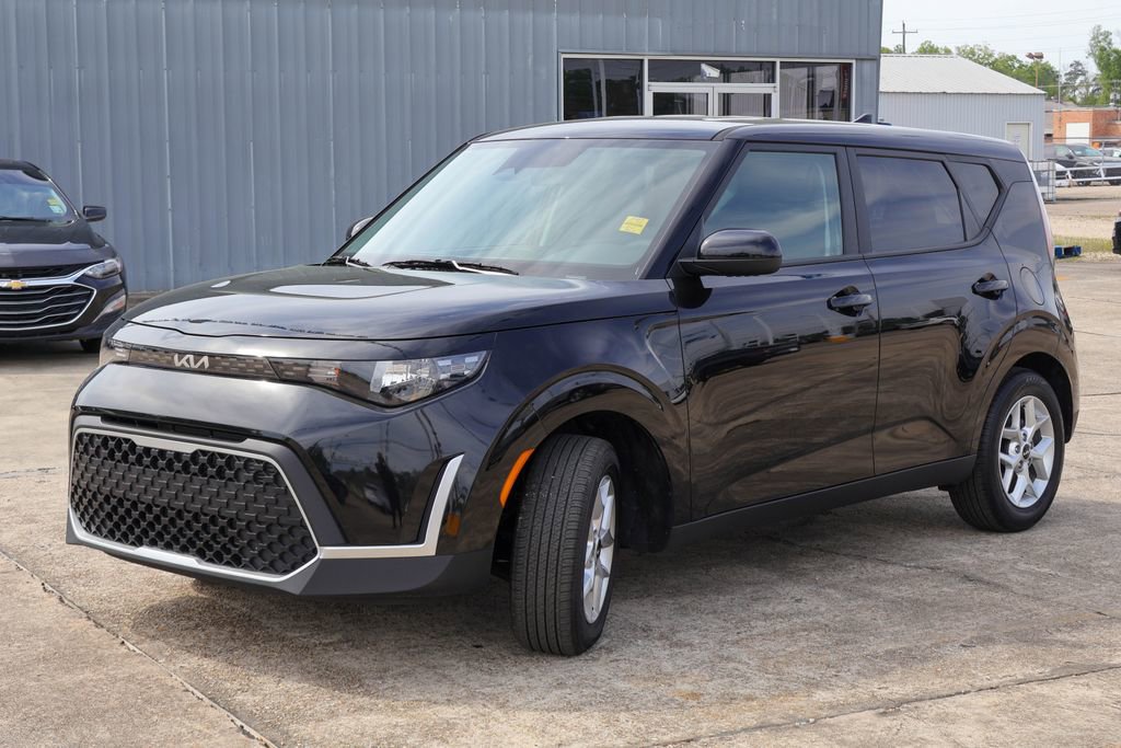 Used 2025 Kia Soul LX image 22