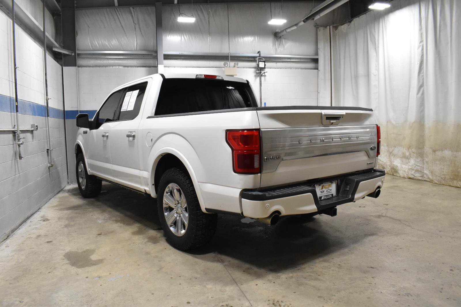 Used 2019 Ford F150 Limited w/ Trailer Tow Package image 26